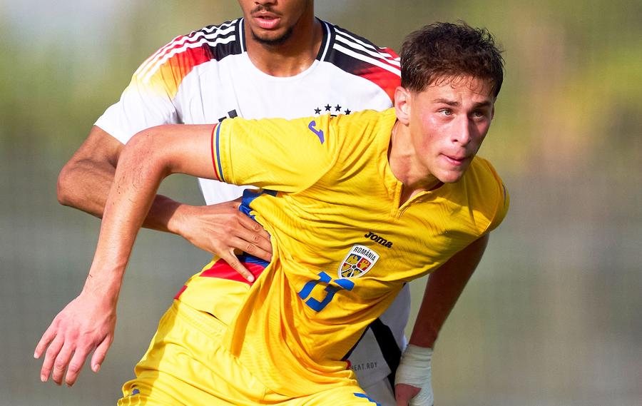 Jason Kodor, în tricoul echipei naționale a României / Foto: Guliver/gettyimages Abia a debutat și deja s-a îndrăgostit de Rapid: „Îl am în inimă!”