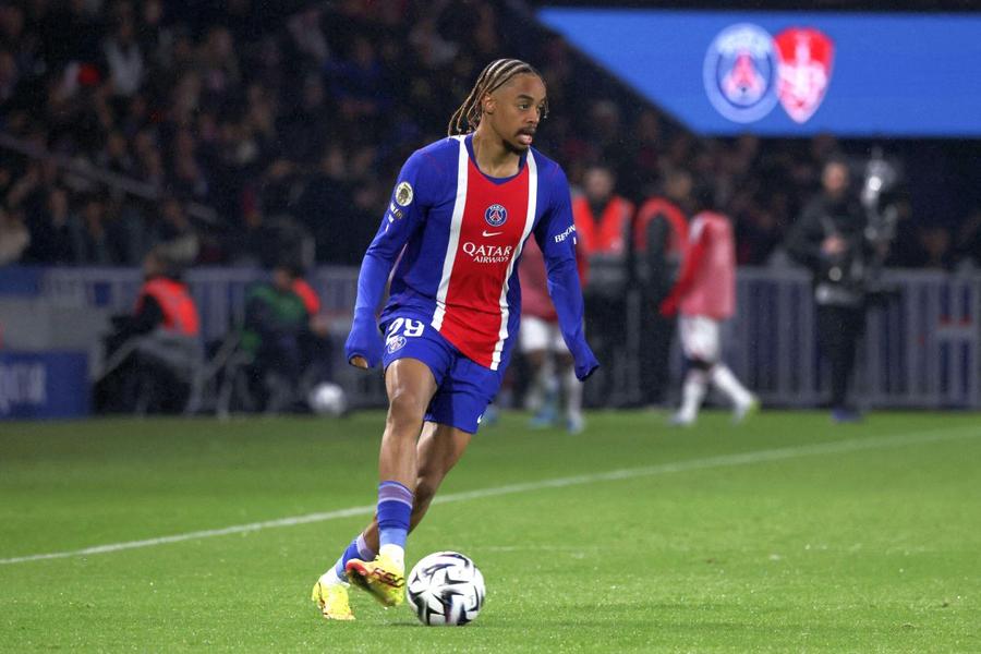 Bradley Barcola, în tricoul lui PSG / Foto: Imago Images A refuzat prelungirea cu PSG și așteaptă oferta din Premier League