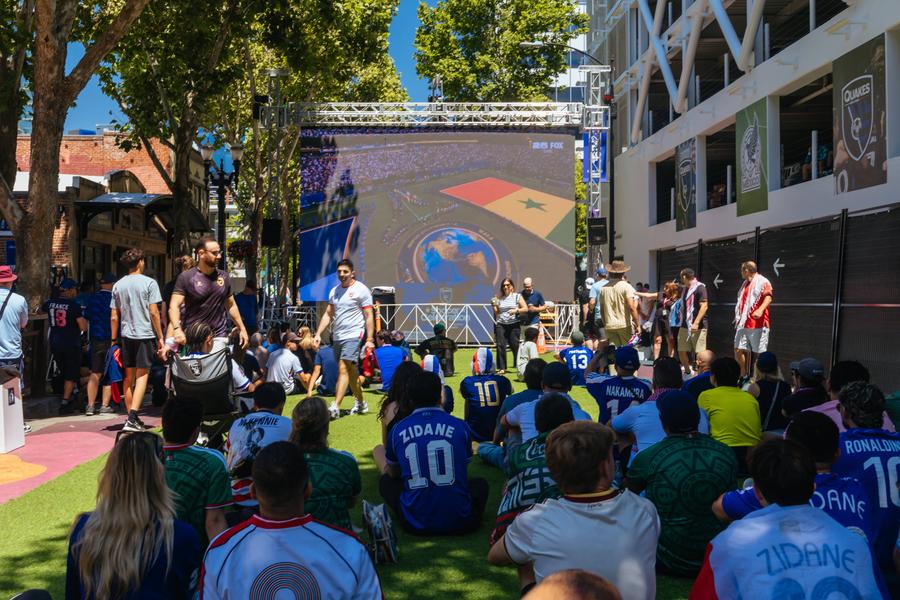 Piața San Pedro, locul unde a avut loc tragedia, pe timp de zi // foto: Imago Images O persoană a decedat, iar alta a fost grav rănită într-un schimb de focuri dintr-un „fan zone” de la Mondial!