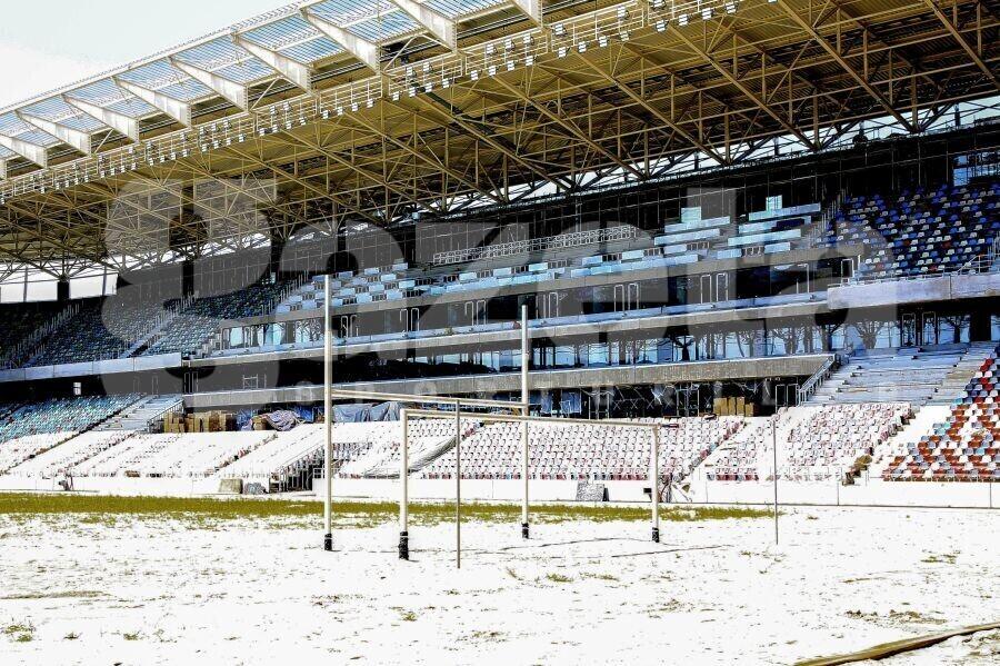 Porțile de fotbal și buturile de rugby au fost montate pe Ghencea FOTO Ultimele informații de la stadionul Ghencea » Detaliul care arată că arena nu va fi doar pentru fotbal