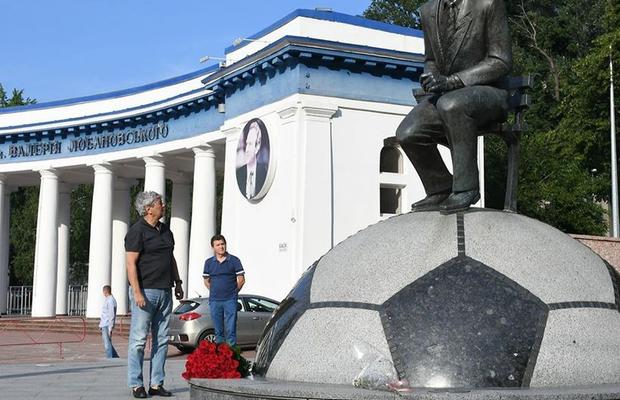 Altă problemă la Dinamo Kiev: a apărut primul caz de COVID-19. Prezentarea lui Mircea Lucescu, în pericol