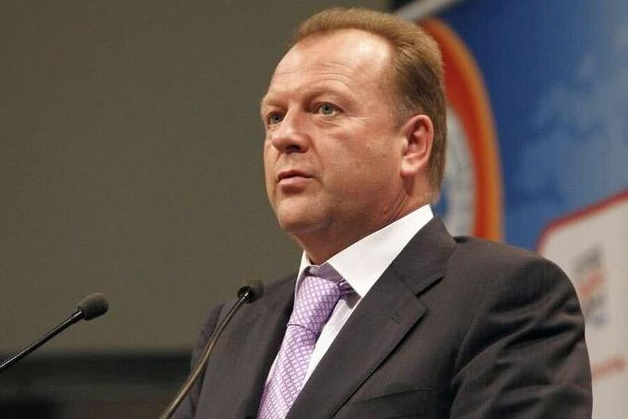 Antrenorul român care și-a pălmuit eleva la Jocurile Olimpice a primit un „avertisment serios” din partea lui Marius Vizer, șeful FIJ
