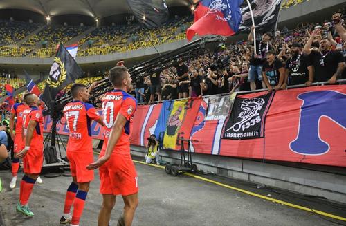 Suporterii lui FCSB au răbufnit după eliminarea echipei din Conference League