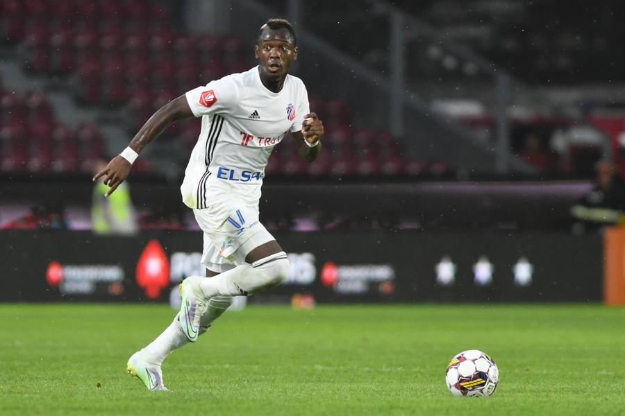 400.000 de euro e cota de piață a lui Camara, conform portalului de specialitate Transfermarkt Gata să plece din Superliga după Rapid - FC Botoșani: „E cu gândul la transfer”