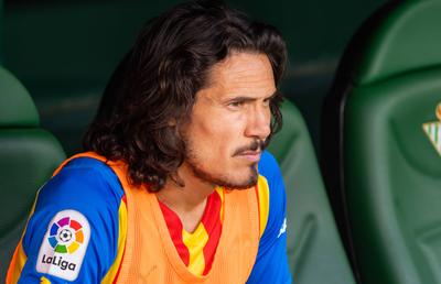 Edinson Cavani părăsește Europa » Cu cine va semna după despărțirea de Valencia