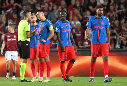 Edjouma pleacă de la FCSB și semnează cu CFR Cluj. foto: Imago