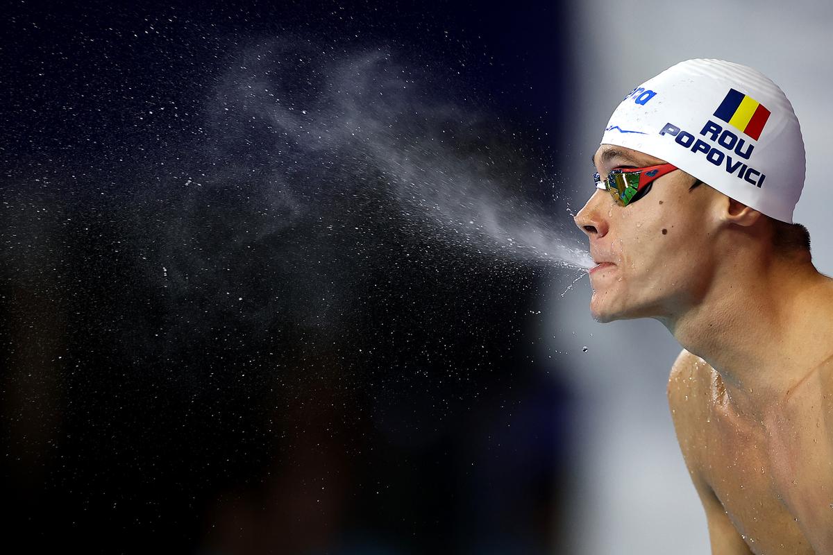 David Popovici, campion mondial la 200 de metri liber în Singapore