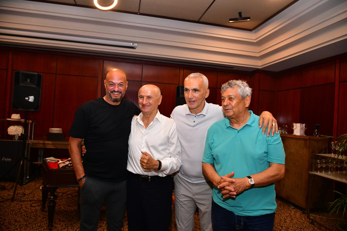 L-au făcut pe Copos să scoată banii! Imagini printre mese de la petrecerea lui Mircea Lucescu » Momentul care a declanșat o criză de râs