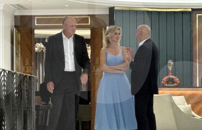 Petrecere VIP în cinstea lui Mircea Lucescu cu nume grele din politică și din fotbal! Cum a apărut Diana Șucu și ce meniu de 5 stele au primit invitații