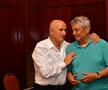 L-au făcut pe Copos să scoată banii! Imagini printre mese de la petrecerea lui Mircea Lucescu » Momentul care a declanșat o criză de râs