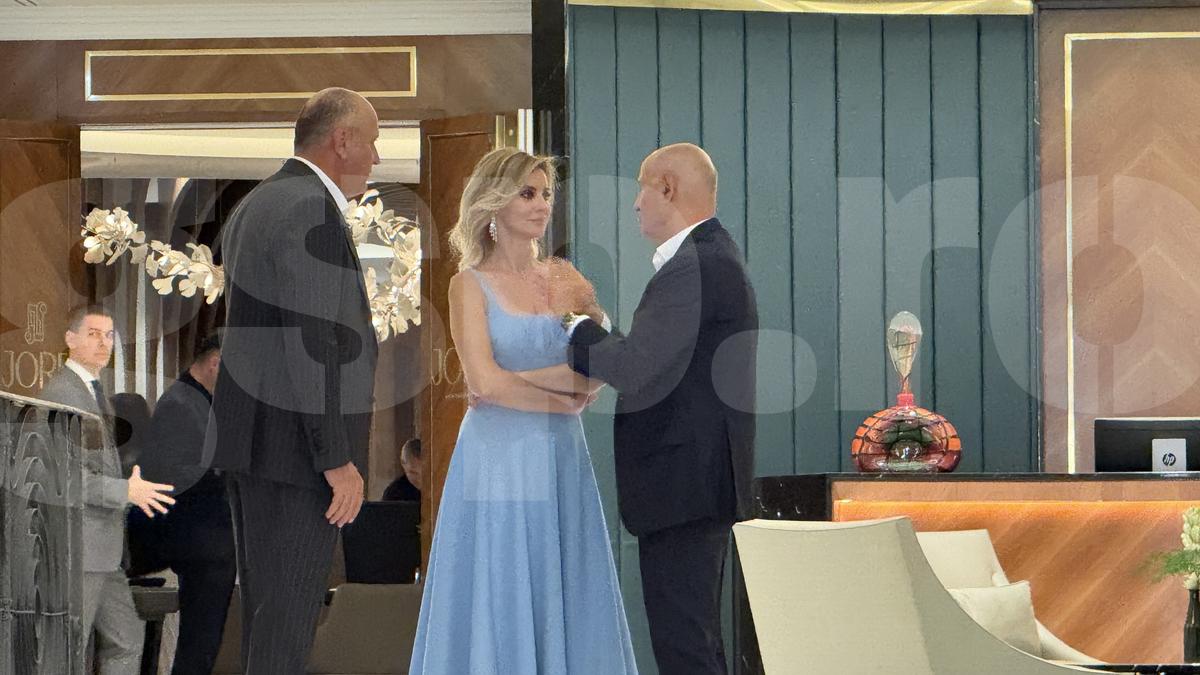 Petrecere VIP în cinstea lui Mircea Lucescu cu nume grele din politică și din fotbal! Cum a apărut Diana Șucu și ce meniu de 5 stele au primit invitații