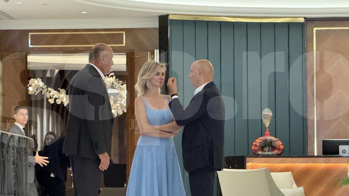 Petrecere VIP în cinstea lui Mircea Lucescu cu nume grele din politică și din fotbal! Cum a apărut Diana Șucu și ce meniu de 5 stele au primit invitații