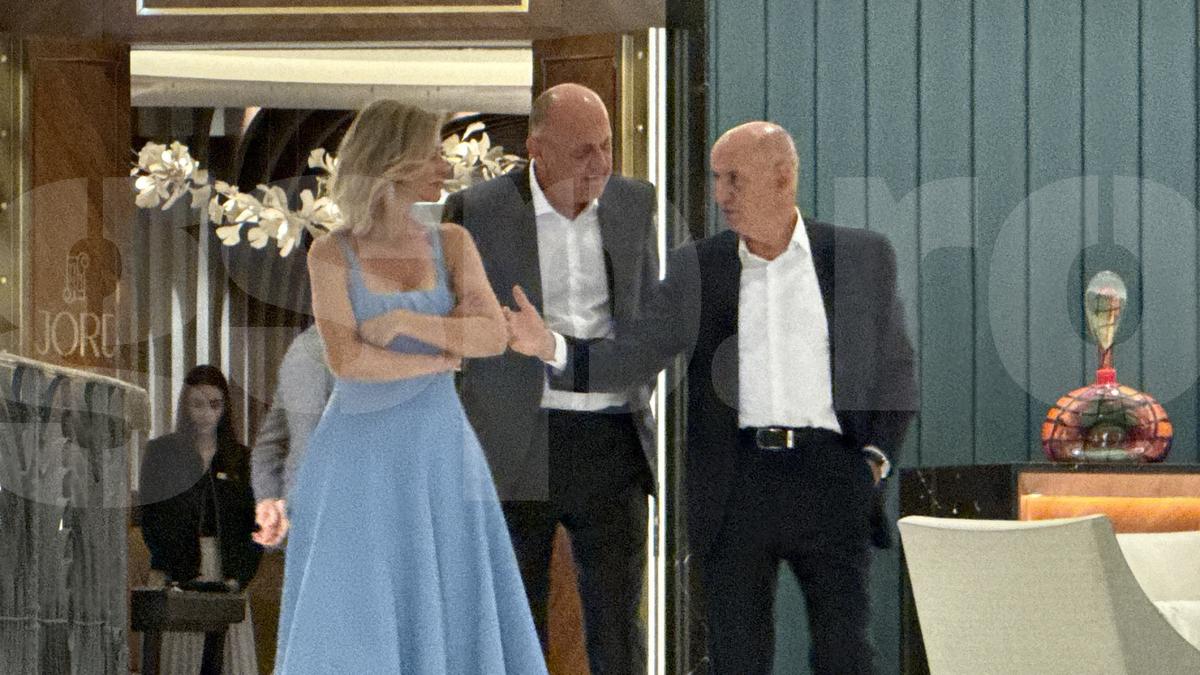 Petrecere VIP în cinstea lui Mircea Lucescu cu nume grele din politică și din fotbal! Cum a apărut Diana Șucu și ce meniu de 5 stele au primit invitații