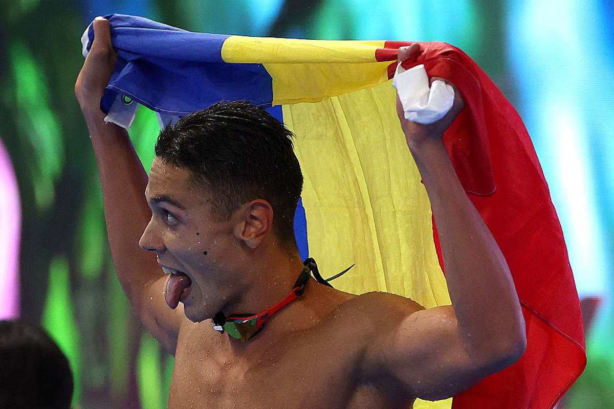 David Popovici, campion mondial la 200 de metri liber în Singapore