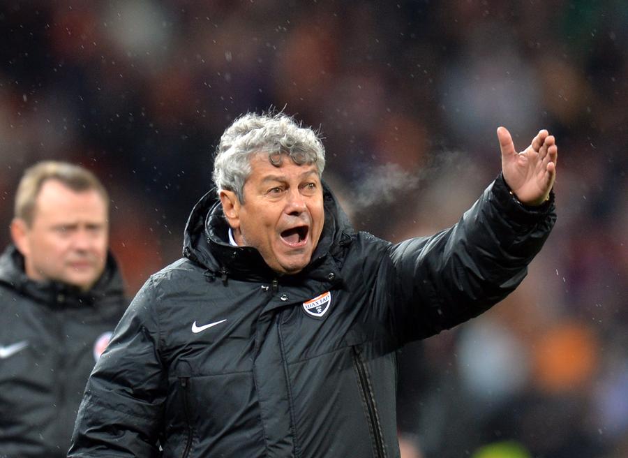 Cine a fost Mircea Lucescu, în cuvintele lui: „Tata cu o gaură în plămâni și împușcat în picior, la Cotul Donului! Sunt creația cărții, difuzorului și a balonului de cârpă”