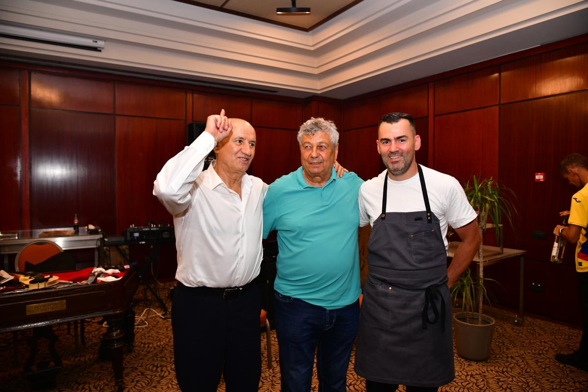 L-au făcut pe Copos să scoată banii! Imagini printre mese de la petrecerea lui Mircea Lucescu » Momentul care a declanșat o criză de râs