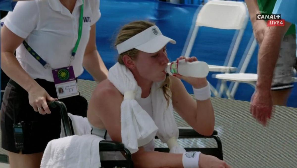 Ekaterina Alexandrova a leșinat pe teren la Memphis