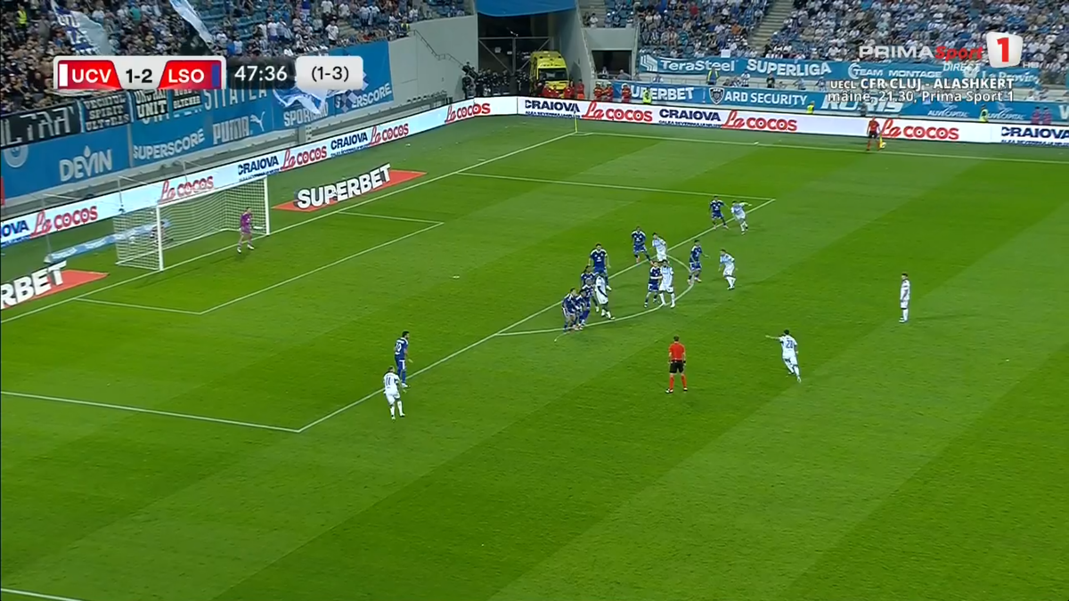 Adrian Rus, gol spectaculos în Universitatea Craiova - Levski Sofia
