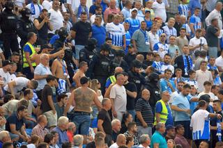 Răfuială în tribune la Craiova - Levski! Jandarmii au intervenit de urgență