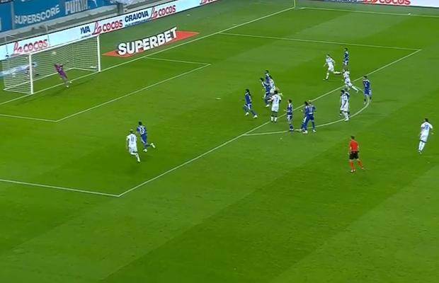 Adrian Rus, gol spectaculos în Universitatea Craiova - Levski Sofia