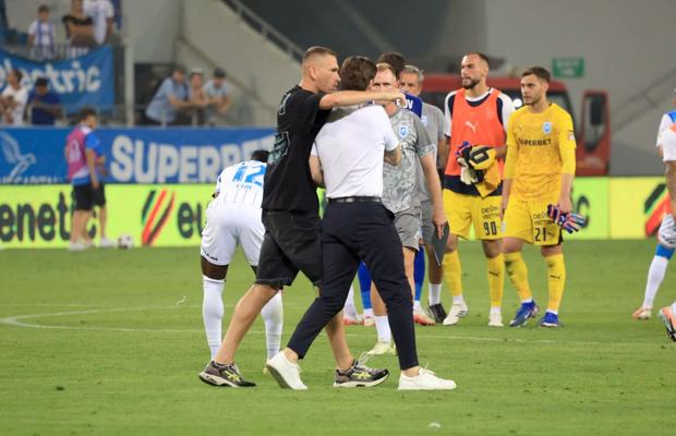 „Îți omor copiii în Portugalia!” » Scandal-MONSTRU după Craiova - Levski: la un pas de bătaie!