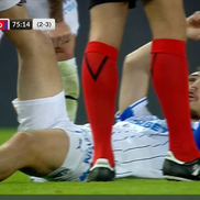 Anzor Mekvabishvili s-a accidentat în Universitatea Craiova - Levski Sofia // FOTO: captură Prima Sport