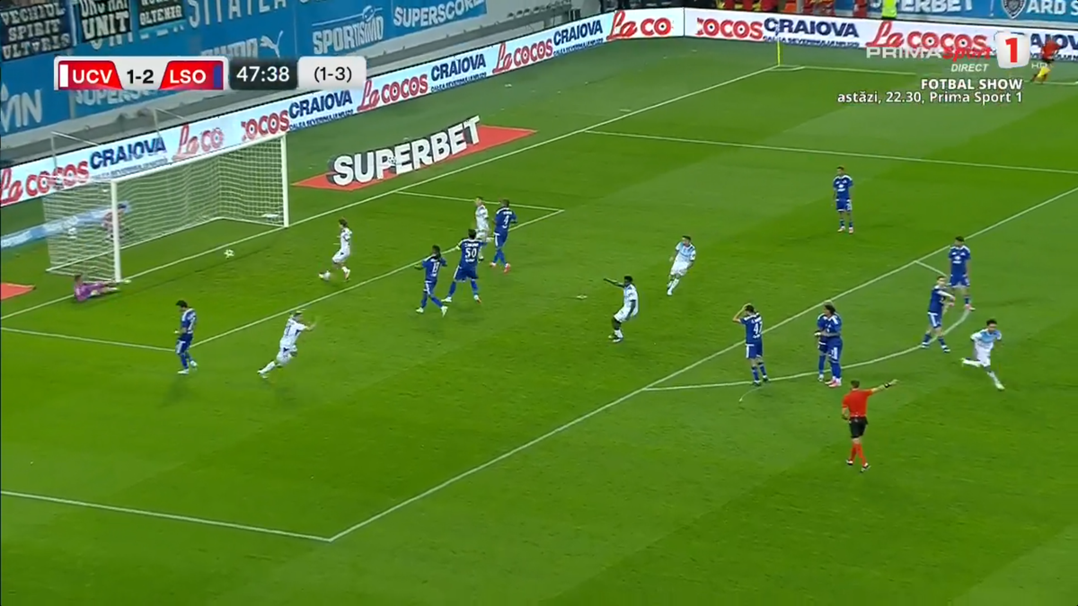 Adrian Rus, gol spectaculos în Universitatea Craiova - Levski Sofia