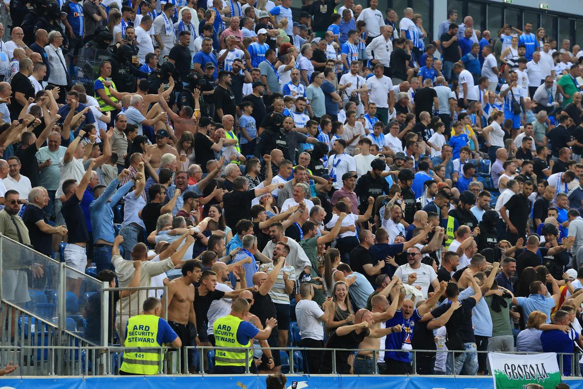 Fanii Levski după goluri