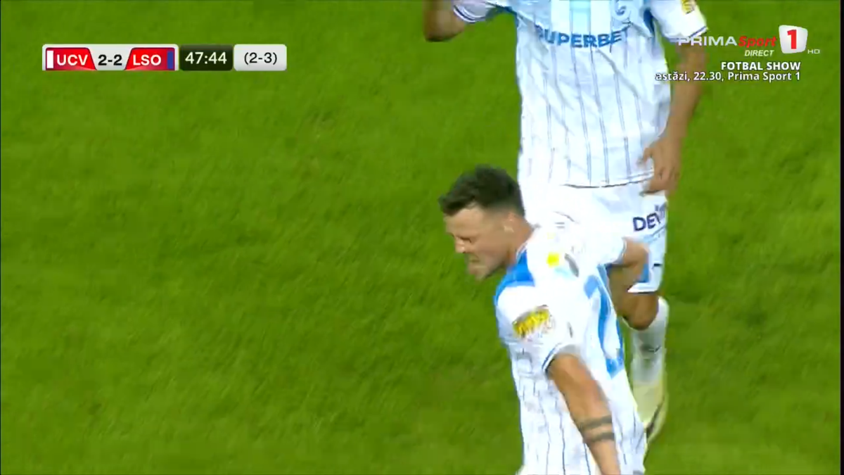 Adrian Rus, gol spectaculos în Universitatea Craiova - Levski Sofia