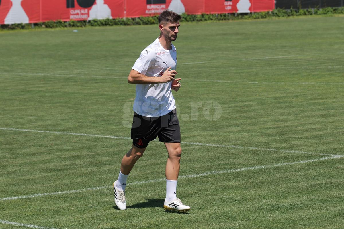 Noul transfer al lui Dinamo încă nu a fost înregistrat și poate rata și meciul cu FC Voluntari: de ce întârzie procesul