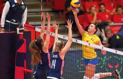 Naționala de volei feminin a pierdut meciul cu Azerbaidjan, dar s-a calificat în optimile de finală ale Campionatului European