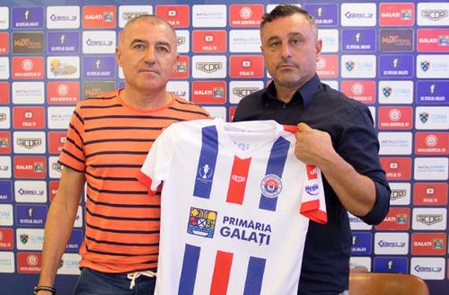 Petre Grigoraș alături de managerul executiv al clubului, Cristi Munteanu