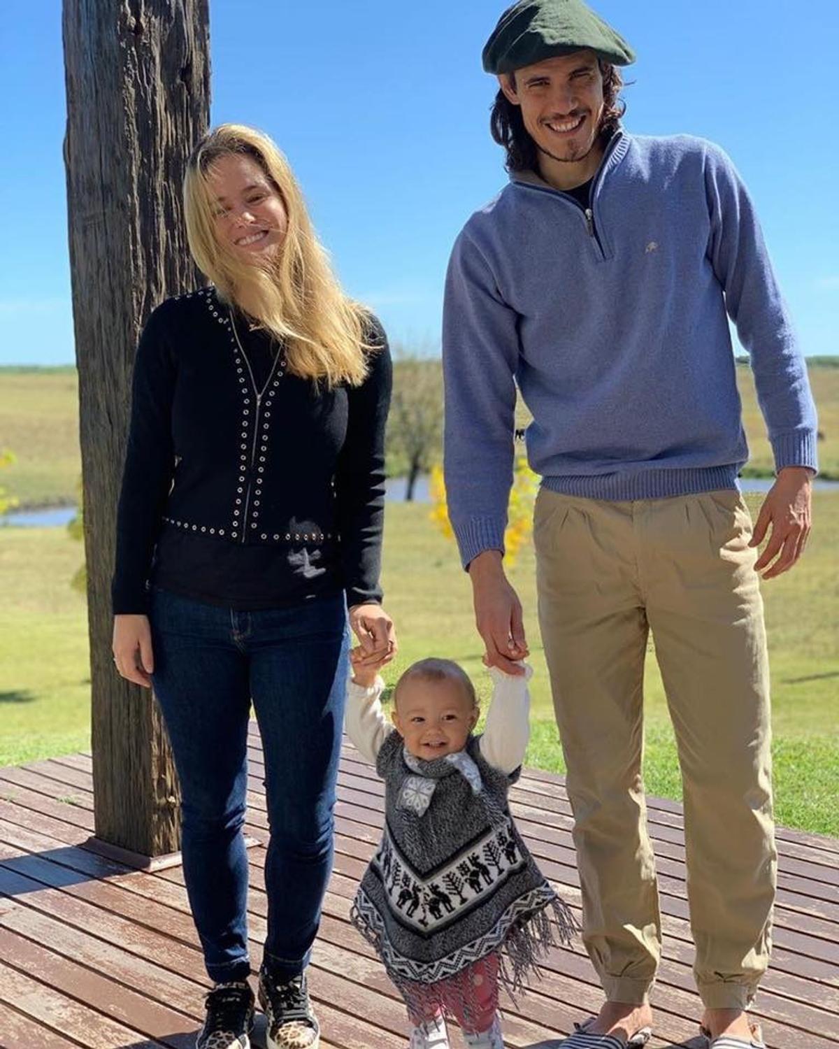 FOTO Dansatoarea de samba de care s-a îndrăgostit pe loc Edinson Cavani: „Probabil cea mai frumoasă femeie din lume”