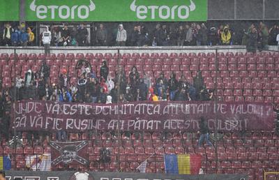 Protest la CFR Cluj - FCSB » Mesajul afișat în timpul meciului: „Ați pătat aceste culori”