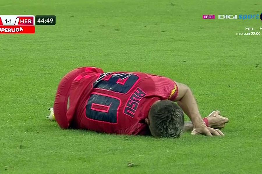Bogdan Rusu, în suferință în partida cu Hermannstadt / Captură Digi Sport Suspect de fisură de metatarsian! Primul verdict în cazul titularului de la FCSB ieșit accidentat cu Hermannstadt