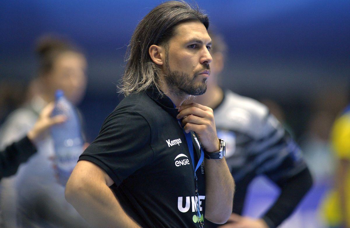 Adrian Vasile, „cel mai sexy” și cel bine plătit din handbalul feminin românesc