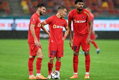 Andrei Cordea, Darius Olaru și Malcom Edjouma/ foto Imago Images