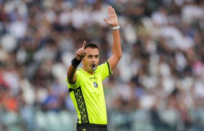 Arbitrul de centru și VAR-ul de la Juventus - Bologna au fost suspendați pentru două luni