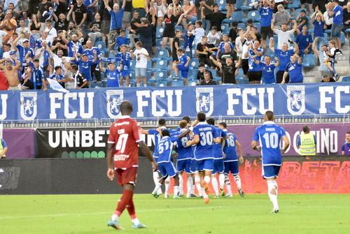 FCU Craiova nu trece printr-un moment bun pe plan sportiv // sursă foto: Facebook @  Fotbal Club Universitatea 1948