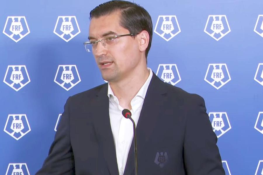 Răzvan Burleanu Criticat constant în paginile Gazetei, Răzvan Burleanu a trimis astăzi un mesaj redacției, după ce s-a decis închiderea ziarului: „Cum ar fi arătat...”