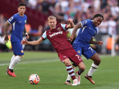 După un sezon dezamăgitor, locul 16, la șase puncte de retrogradare, „ciocănarii” lui West Ham au pornit noul sezon cu un „zid” defensiv și un contraatac letal. Foto: Imago