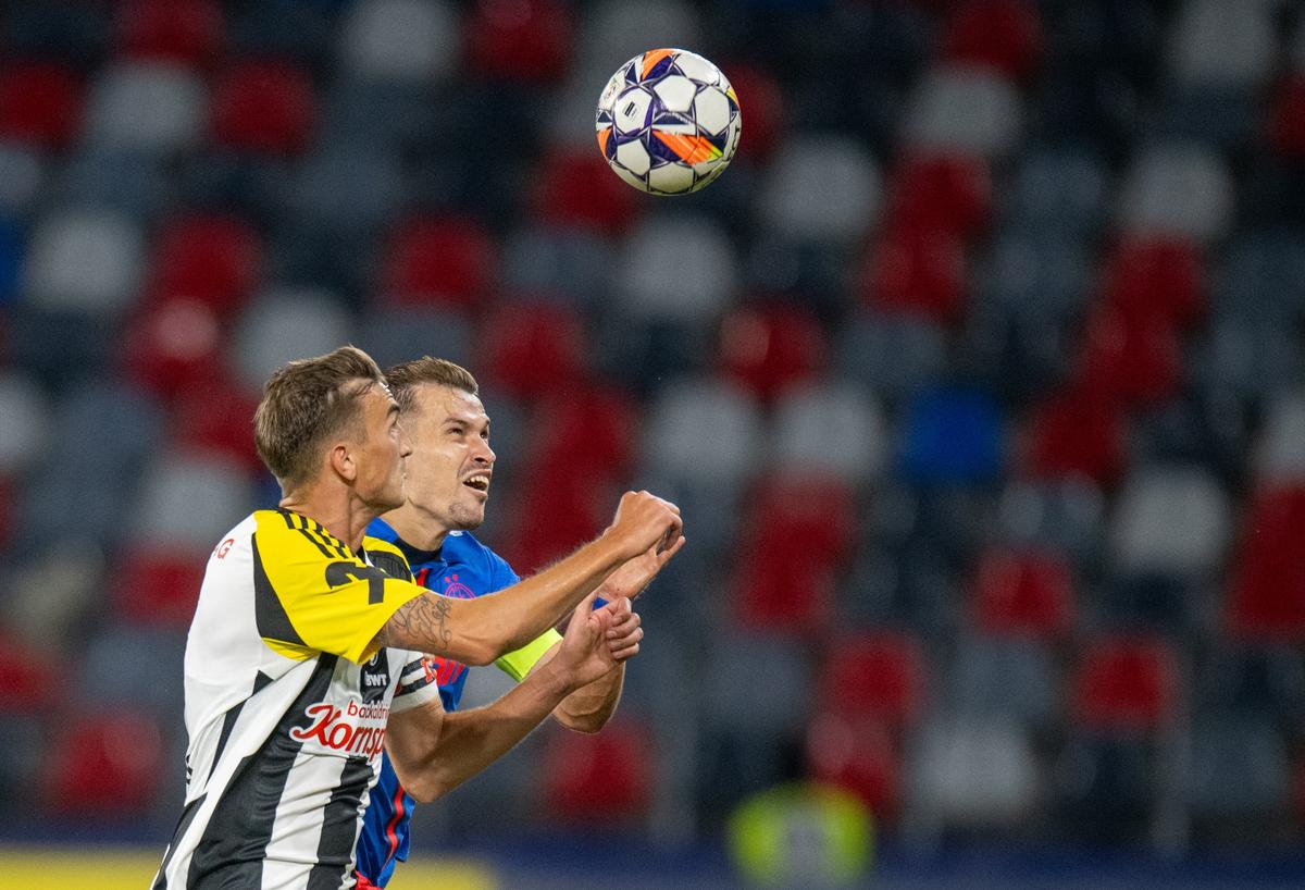 Gigi Becali, la cald după FCSB - LASK » Un remarcat și un „client”: „Voiam să-l scot din minutul 22!”