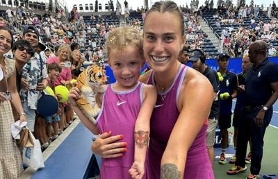 Aryna Sabalenka și sprijinul neașteptat din tribună: „Cât de adorabilă poate fi?”