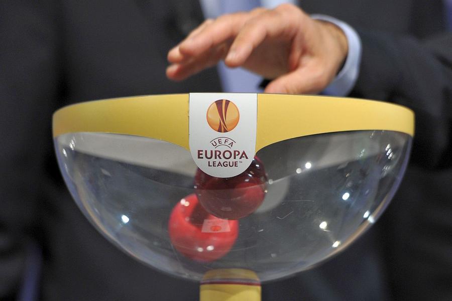 Tragerea la sorți pentru meciurile din grupa de Europa League va avea loc de la ora 14:00 Calificare-boom în grupă: FCSB poate încasa o sumă imensă, cu 40% peste cât anunță Gigi Becali! Calcule actualizate