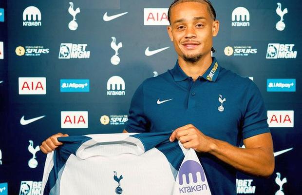 Tottenham și-a prezentat mijlocașul de 60 de milioane de euro