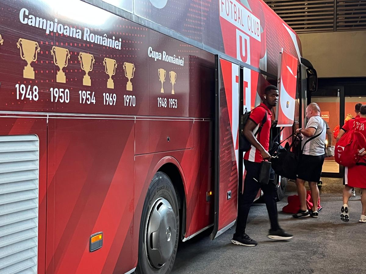 Imagini înainte de Rapid - UTA