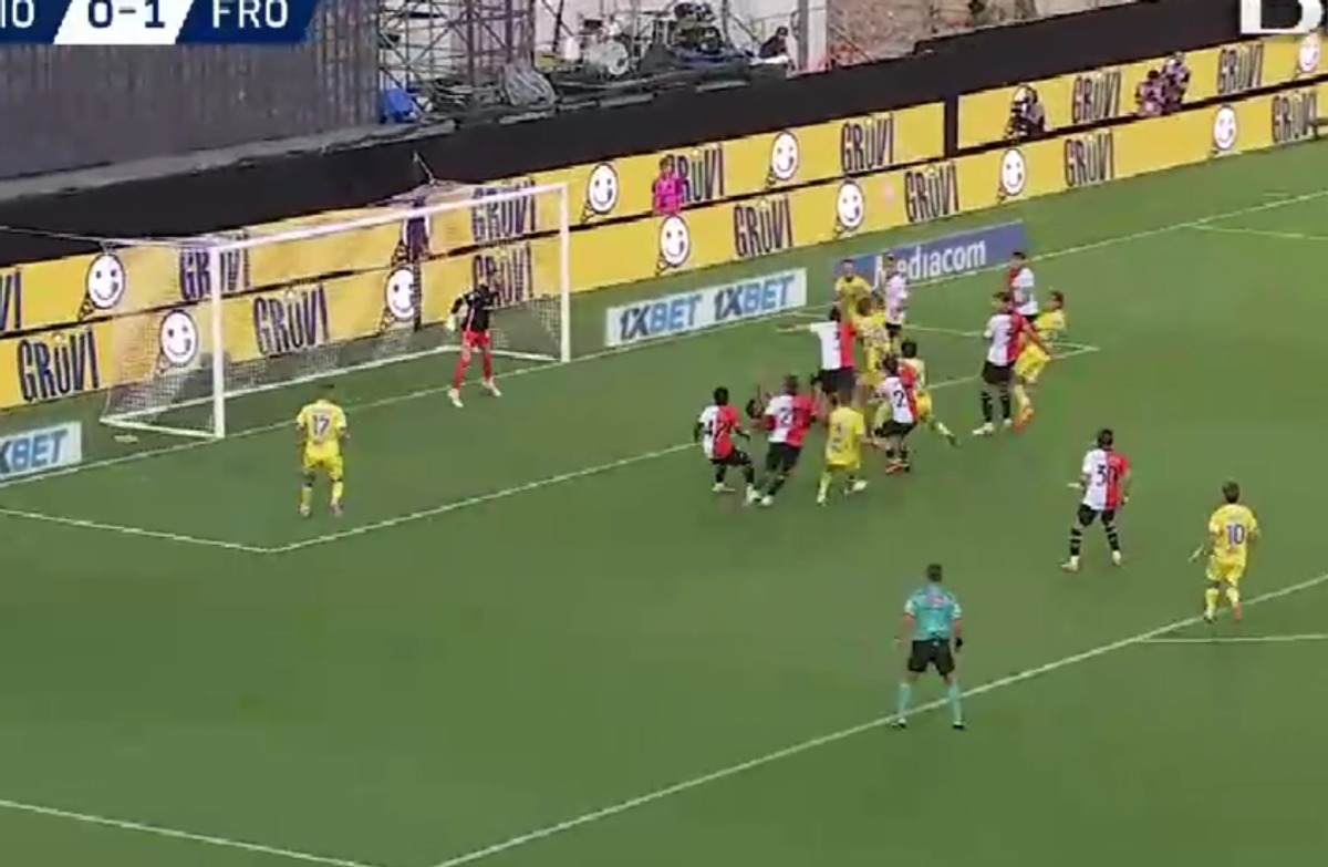 Gol de lângă Drăgușin în Fiorentina - Frosinone