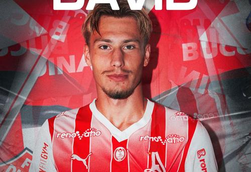Dinamo l-a prezentat pe Mario David