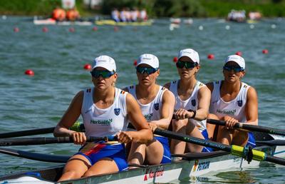 Locul 4 pentru barca de 4 rame feminin, 5 pentru cea similară masculină și cea feminină de 4 vâsle la Campionatele Mondiale de canotaj de la Amsterdam
