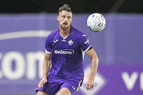 Radu Drăgușin va fi titular în Fiorentina - Frosinone, foto: Imago Images